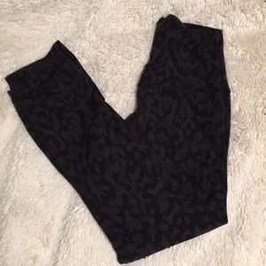 •Lululemon Sz 2 Align 21” Leggings•